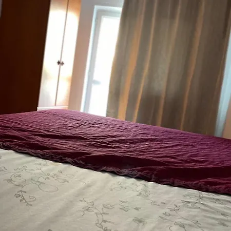 Mall Zone 100mp Apartment Bacau